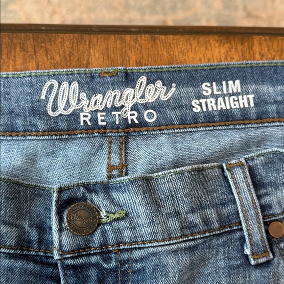 Men's Slim Straight Blue Jeans - Picture 3 of 5